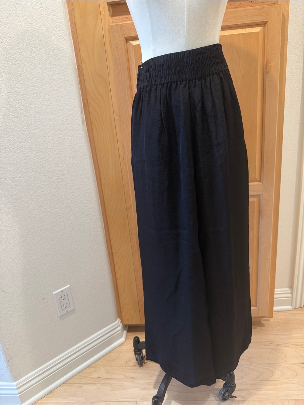 Everlane satin wide leg pant